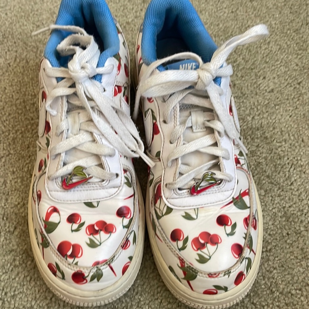 Nike Air Force 1 cherry design with charm Y6.5